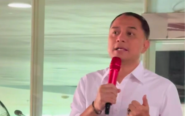 Thumbnail Berita - Pemkot Surabaya Pangkas Beasiswa Pemuda Tangguh, Eri Cahyadi Ungkap Alasannya