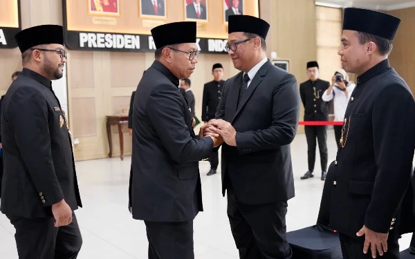 Thumbnail Berita - Gebrakan Tahun Pertama Nurochman-Heli, Mantan Sekda Kota Batu Digeser ke Asisten Sekda