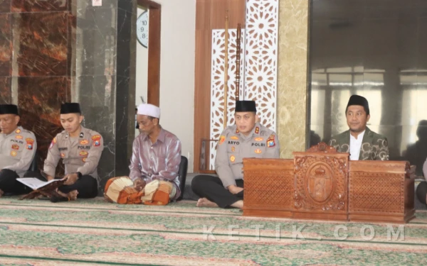 Thumbnail Berita - Isra Mikraj Jadi Momentum Penguatan Moral, Polres Bondowoso Tekankan Spirit Ibadah dalam Pelayanan Publik