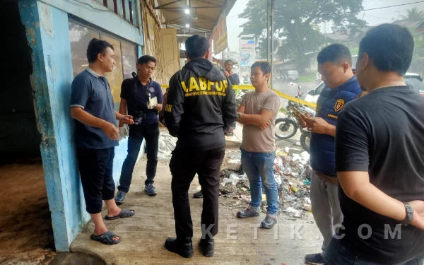 Thumbnail Berita - Puslabfor Mabes Polri Olah TKP Kebakaran Rumah dan Tempat Usaha di Pasir Jati Rangkasbitung