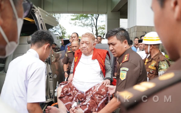 Thumbnail Berita - Crazy Rich Palembang, Haji Halim Ali Wafat di Hari Persidangan