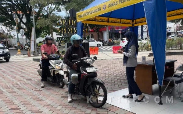 Thumbnail Berita - Gedung Parkir Kayutangan Kota Malang Dongkrak Capaian Retribusi hingga Rp3 Juta Saat Akhir Pekan