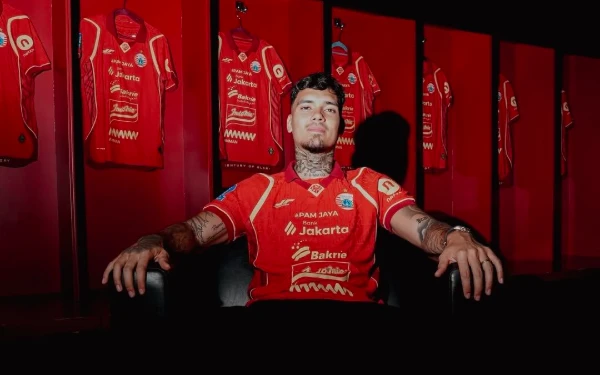 Thumbnail Berita - Resmi Gabung Persija, Shayne Pattynama Ingin Bawa Macan Kemayoran Juara