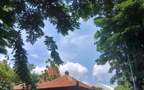 Thumbnail Berita - Kota Surabaya dan Mojokerto Diprediksi Berawan Hari Ini! Cek Daerahmu Sekarang