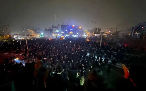 Thumbnail Berita - Korban Jiwa Demo Besar Iran Tembus 3 Ribu Lebih, Rezim Teokrasi di Ujung Tanduk?