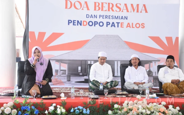 Thumbnail Berita - Pemkab Situbondo Gelar Doa Bersama di Pendopo Pate Alos Besuki sebelum Diresmikan Menteri Kebudayaan Fadli Zon