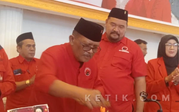 Thumbnail Berita - Pasca Perombakan Pengurus, Ketua DPC PDIP Brebes Tegaskan Komitmen Partai Kawal Bupati
