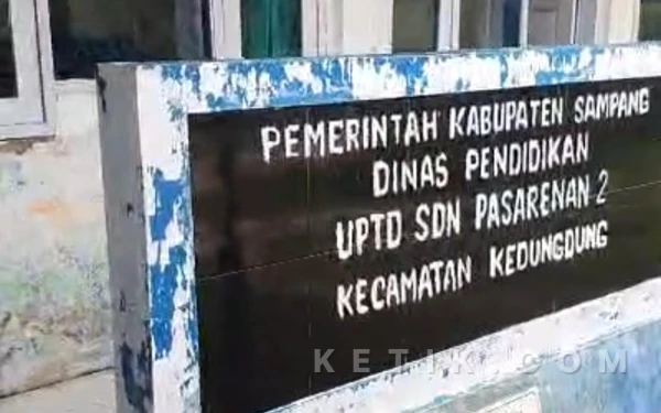 Thumbnail Berita - Hanya Miliki 11 Murid, Kegiatan Belajar di SDN Pasarenan 2 Sampang Nyaris Terhenti