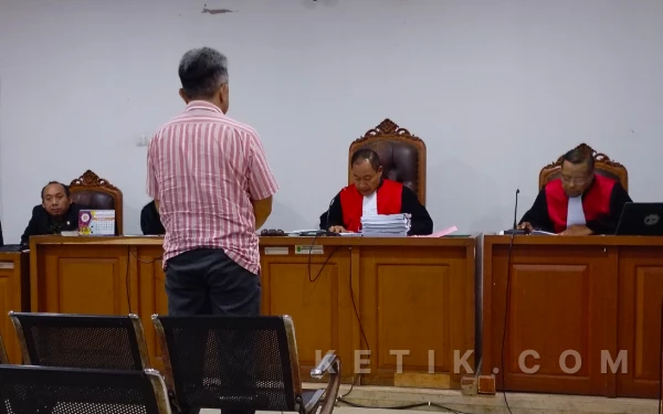 Thumbnail Berita - Kasus APAR Dana Desa Empat Lawang, Vonis Aprizal Lebih Ringan dari Tuntutan Jaksa