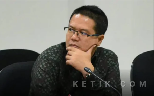 Thumbnail Berita - Polemik Penempatan Polri, Agus Solichin: Di Bawah Presiden Paling Tepat