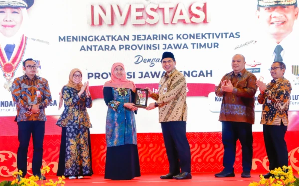 Thumbnail Berita - Gubernur Khofifah Pimpin Misi Dagang Perdana di 2026! Transaksi Jatim-Jateng Tembus Rp 3,1 Triliun