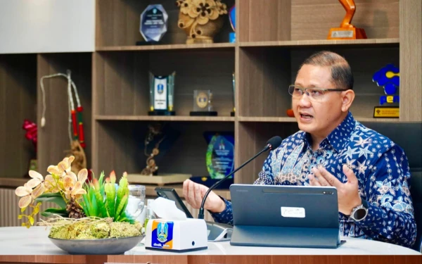 Thumbnail Berita - Webinar ASN Belajar Seri 3, Kadisdik Jatim Dorong ASN Pendidikan Jawa Timur Manfaatkan Teknologi untuk Layanan Berdampak