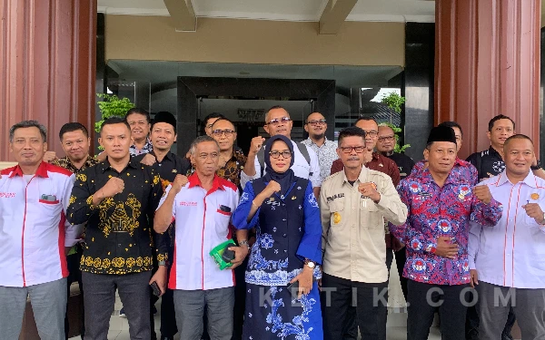 Thumbnail Berita - ADD 2026 Terancam Turun, Kepala Desa Kabupaten Blitar Minta Dikembalikan Seperti 2025