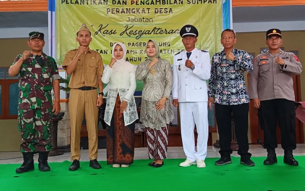 Thumbnail Berita - Lukman Hakim Resmi Dilantik, Jabat Kasi Kesejahteraan Desa Pagergunung Pemalang