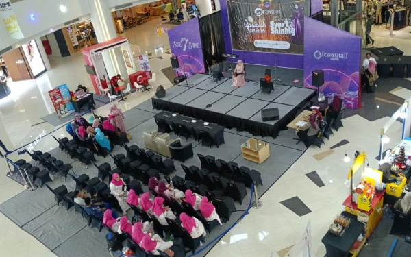 Thumbnail Berita - Kecewa Atribut Tak Sesuai, Belasan Grup Kasidah di Gresik Mundur dari Lomba yang Digelar IPEMI