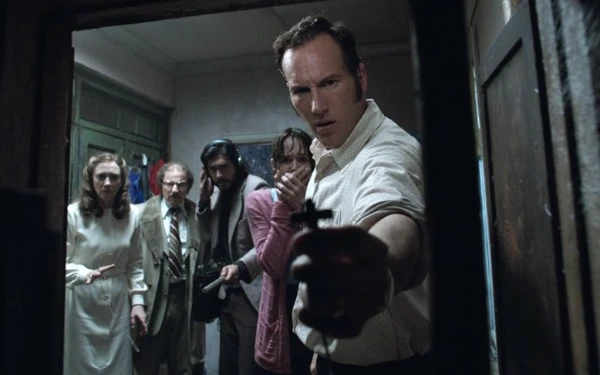 Thumbnail Berita - The Conjuring Kembali lewat First Communion, Nasib Pasangan Warren Masih Tanda Tanya