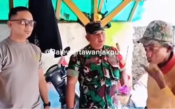 Thumbnail Berita - Propam Polda Metro Jaya Pastikan Bhabinkamtibmas Tak Terbukti Aniaya Pedagang Es Kue Jadul