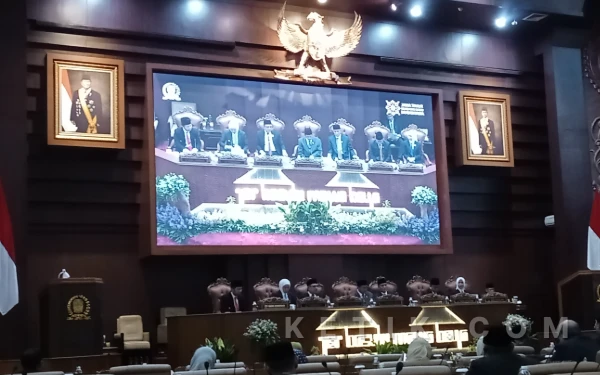 Thumbnail Berita - Dividen Bank Jatim Turun di 2024, Pansus DPRD Telisik Penyebabnya