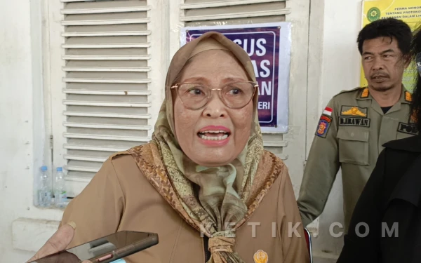 Thumbnail Berita - Terdakwa Hanya Dituntut 5 Bulan, Korban Penganiayaan Guru SMA 16 Palembang Kecewa: Sangat Ringan!