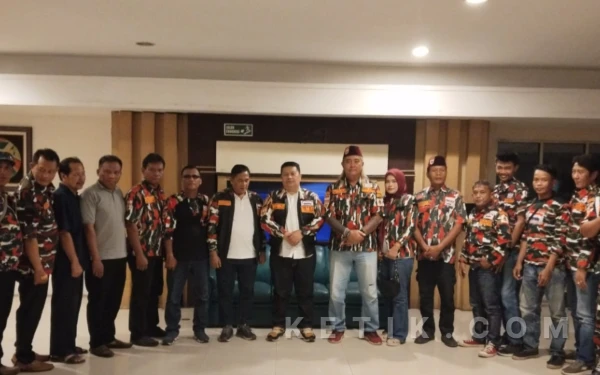 Thumbnail Berita - Konsolidasi Laskar Merah Putih Jateng, Ukur Purba Tekankan Kebersamaan dan Tanggung Jawab Kader