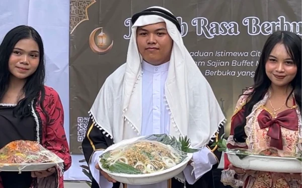 Thumbnail Berita - Manjakan Lidah dengan Sensasi Timur Tengah dan Western di 'Jelajah Rasa Ramadhan' Solaris Hotel Malang