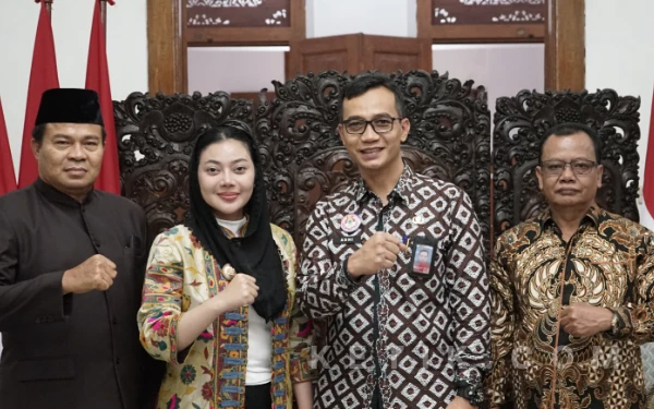 Thumbnail Berita - Drg. Adhi Supriadi Dilantik sebagai Direktur RSUD Brebes, Komitmen Bawa Inovasi dan Pelayanan Terbaik