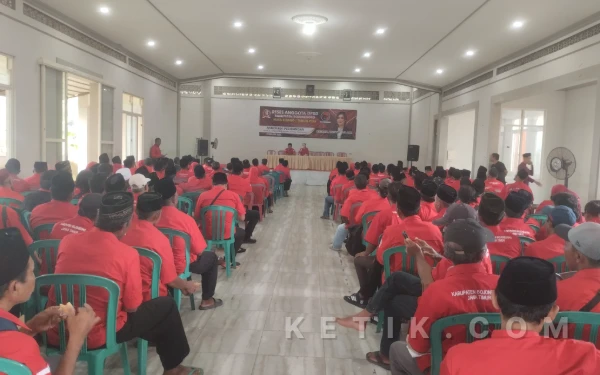 Thumbnail Berita - Anggota DPRD Bojonegoro Natasya Devianti Ajak Stop Pernikahan Dini