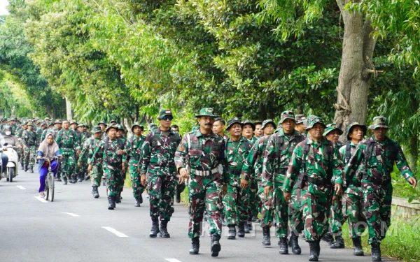 Thumbnail Berita - Kodim 0813 Bojonegoro Gelar PSJM, Bina Kemampuan Fisik Prajurit