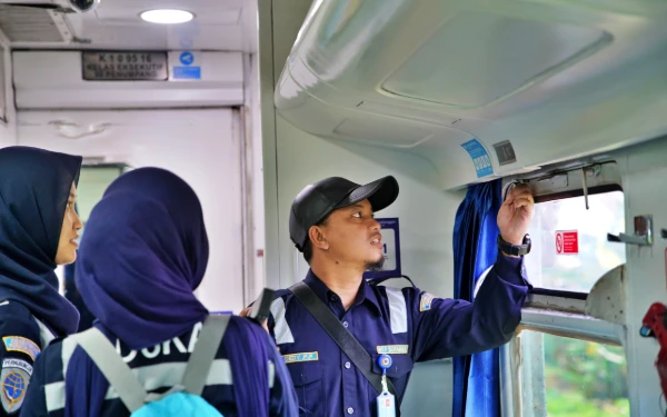 Thumbnail Berita - Sambut Angkutan Lebaran 2026, KAI Daop 7 Madiun Gelar Ramp Check