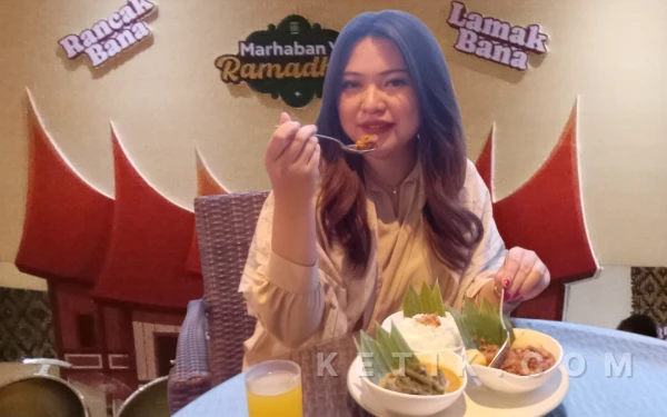 Thumbnail Lamak Bana! Sambut Ramadan,  Zest Hotel Jemursari Sajikan  Cita Rasa Minangkabau