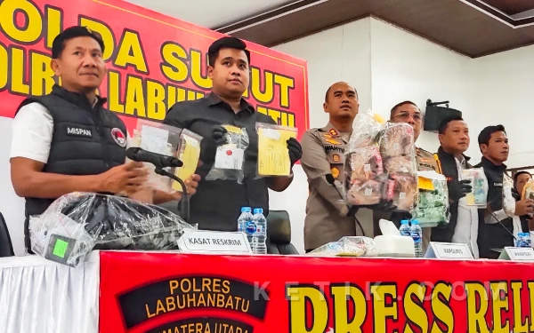 Thumbnail Berita - Ada Isu Pelaku ODGJ, Polres Labuhanbatu Ambil Alih Kasus Pembunuhan di Gunting Saga