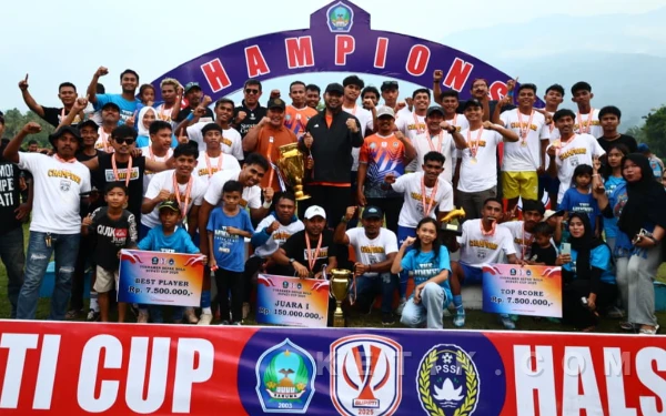 Thumbnail Berita - Hasan Ali Bassam Kasuba Tutup Piala Bupati Halsel 2025