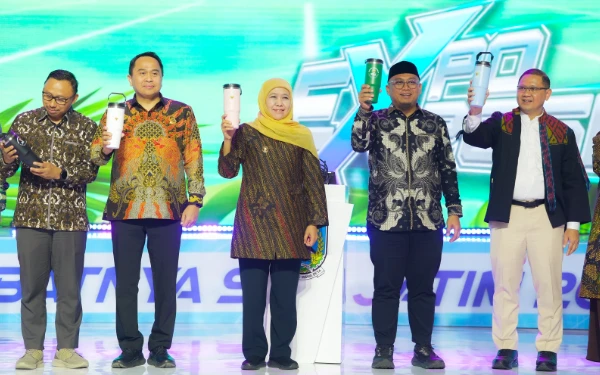 Thumbnail Berita - Gerakan Bebas Sampah Plastik Dicanangkan di Expo & Expose SMK Jatim 2026