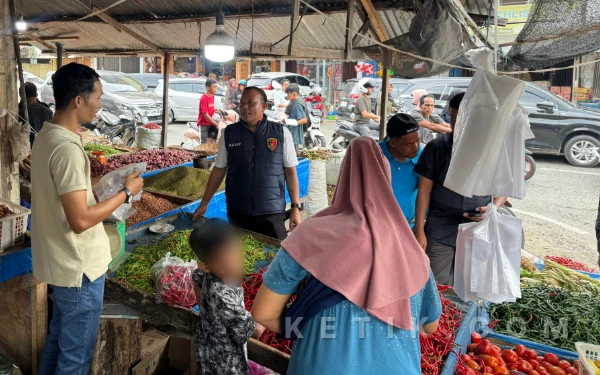 Thumbnail Berita - Tim Satgas Saber Pangan Abdya Sidak Pasar, Harga Sembako Stabil, Daging Rp 200 Ribu Per Kg