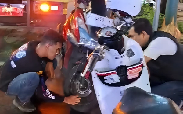 Thumbnail Berita - Masyarakat Masih Ngeyel Parkir di Tepi Jalan Kayutangan Heritage, Sepeda Langsung Diangkut dan Digembosi