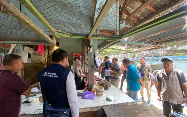 Thumbnail Berita - Polres Bojonegoro Imbau Masyarakat Berbelanja Secara Bijak, Jamin Ketersediaan Kebutuhan Pokok