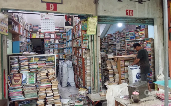 Thumbnail Berita - Pasar Buku Velodrome Malang, Sumber Literasi Murah di Kota Pendidikan