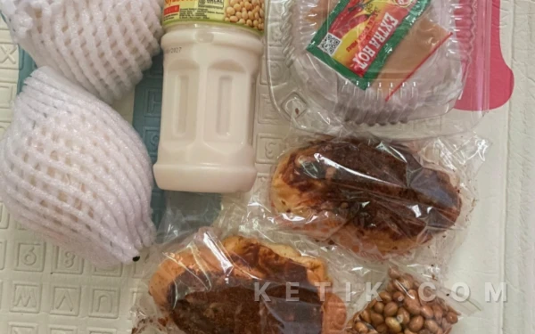 Thumbnail Berita - Penerima Manfaat Diintimidasi Gara-Gara Keluhkan Menu MBG di Medsos, Pengelola SPPG Wanglukulon di Senori Tuban Bungkam