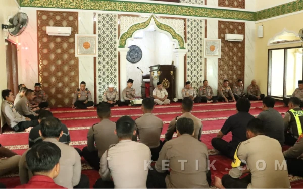 Thumbnail Berita - Perkuat Spiritualitas di Awal Ramadan, Polres Bangkalan Gelar Pembinaan Rohani dan Mental