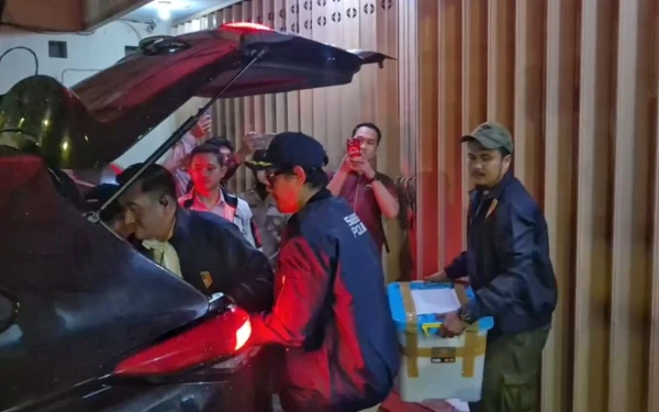 Thumbnail Berita - Fantastis! Polri Ungkap Transaksi Emas Ilegal Capai Rp25,8 Triliun, Tiga Lokasi Digeledah