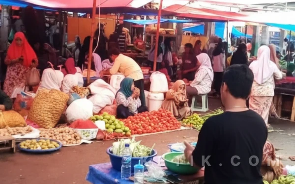 Thumbnail Berita - Pedagang Keluhkan Kenaikan Lelang Lapak Pasar Talu Pasaman Barat
