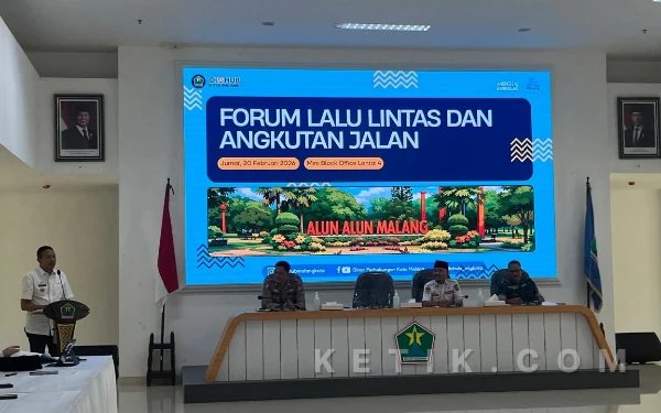 Thumbnail Berita - Wali Kota Malang Siapkan Jalan Merdeka Selatan Jadi Solusi Alternatif PKL Alun-Alun Merdeka, Dicoba Akhir Pekan Ini