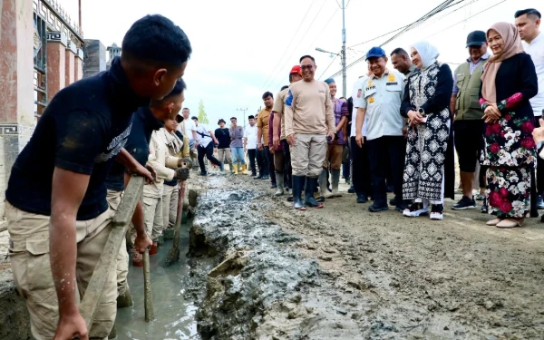 Thumbnail Berita - Tinjau Pembersihan Lumpur di Aceh Tamiang, Kasatgas Tito Puas dengan Kinerja Praja IPDN