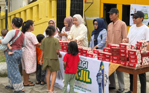 Thumbnail Berita - Golkar Lebak Gelar “Bertabur Berkah Berbagi Takjil”, Rutin Setiap Jumat Selama Ramadan