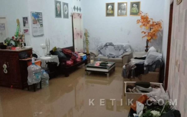 Thumbnail Berita - Banjir Kembali Rendam Kota Kraksaan Probolinggo Setelah 31 Tahun