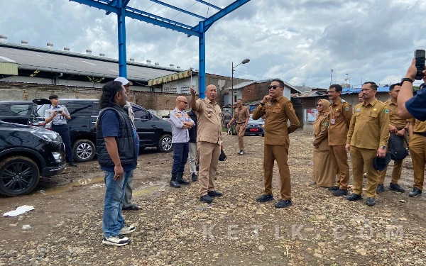 Thumbnail Berita - Wali Kota Malang Targetkan Relokasi Pedagang Pasar Gadang Tuntas Maret 2026