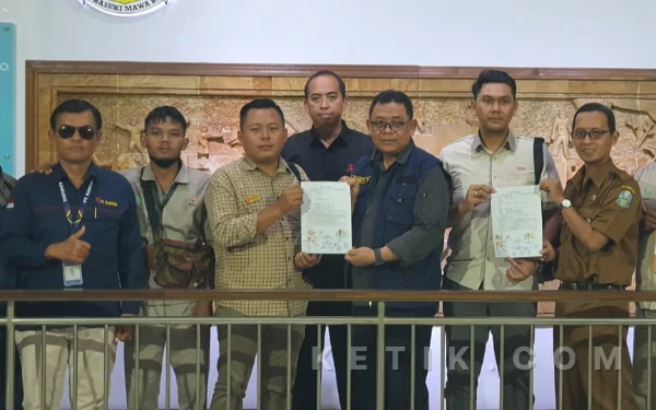 Thumbnail Berita - Isu PHK 500 Buruh PT KAS Terbantahkan, Disnaker Jatim Pastikan Tak Ada Pemecatan