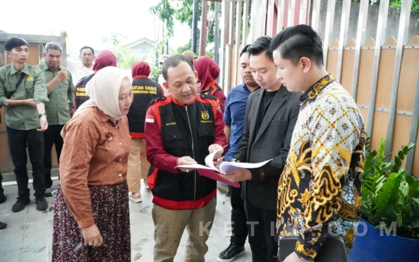 Thumbnail Berita - Kejati Sumsel Geledah Rumah Dirut PT KMM dan Kantor Jamkrindo, Terkait Perkara Distribusi Semen 2018-2022