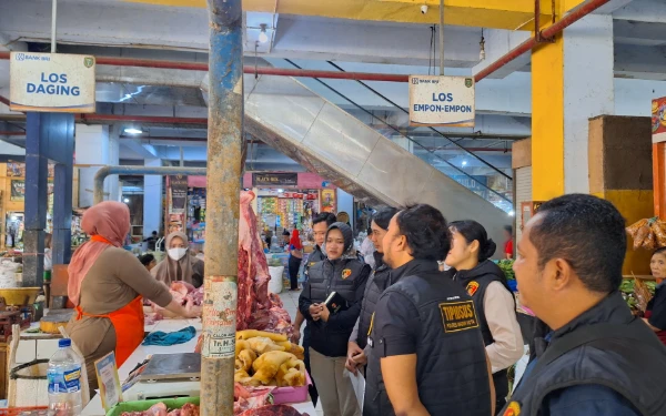 Thumbnail Berita - Sidak Pasar, Satgas Pangan Polres Madiun Kota: Harga Cabe Rawit Masih Tinggi