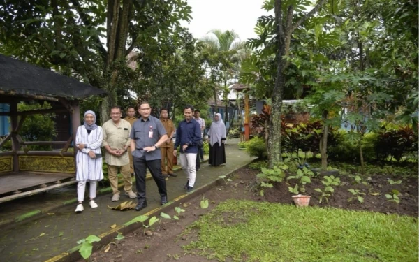 Thumbnail Berita - Aries Lirik Spot Strategis di SMKN 7 Malang, Berpotensi Jadi Laboratorium Bisnis Siswa